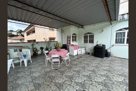 Casa à venda com 800m², 3 quartos e 41 vagasÁrea de Serviço