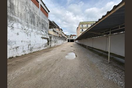 Casa à venda com 800m², 3 quartos e 41 vagas Casa à venda com 800m², 3 quartos e 41 vagasÁrea comum