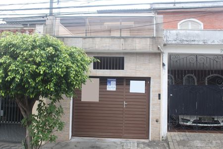 Casa para alugar com 72m², 2 quartos e 1 vagaFachada