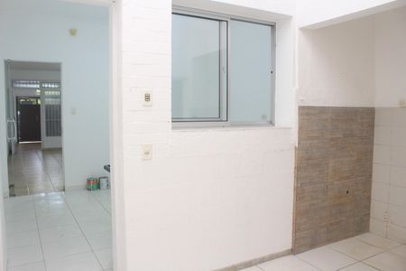 Casa para alugar com 72m², 2 quartos e 1 vagaÁrea de Serviço