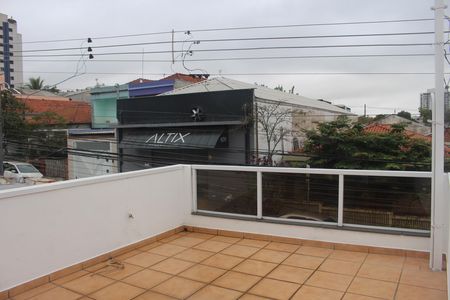 Casa para alugar com 72m², 2 quartos e 1 vagaVaranda
