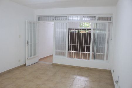 Casa para alugar com 72m², 2 quartos e 1 vagaSala