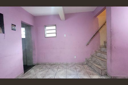 Sala de casa para alugar com 2 quartos, 200m² em Honório Gurgel, Rio de Janeiro