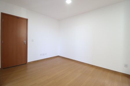 Sala de apartamento para alugar com 2 quartos, 58m² em Shopping Park, Uberlândia