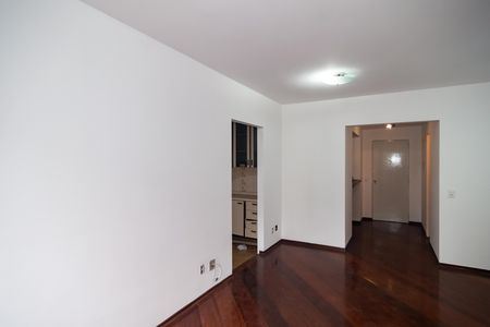 Apartamento à venda com 76m², 2 quartos e 1 vagaSala