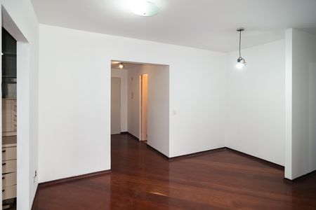 Apartamento à venda com 76m², 2 quartos e 1 vagaSala