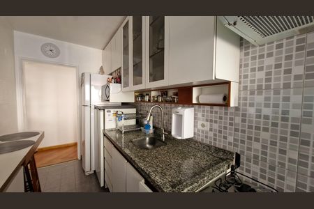 Apartamento à venda com 74m², 3 quartos e 1 vaga Apartamento à venda com 74m², 3 quartos e 1 vagaCozinha
