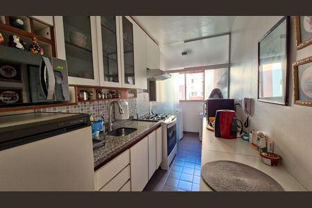 Apartamento à venda com 74m², 3 quartos e 1 vaga Apartamento à venda com 74m², 3 quartos e 1 vagaCozinha