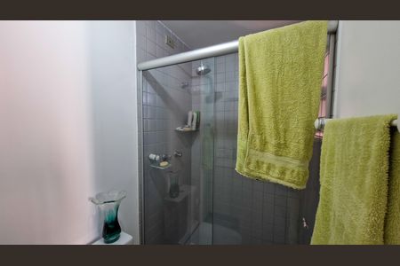 Apartamento à venda com 74m², 3 quartos e 1 vaga Apartamento à venda com 74m², 3 quartos e 1 vagaBanheiro