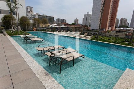 Apartamento para alugar com 55m², 2 quartos e 1 vaga Apartamento para alugar com 55m², 2 quartos e 1 vagaÁrea comum - Piscina