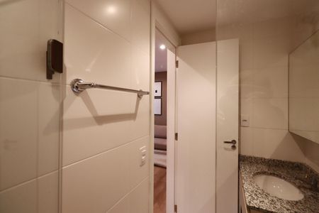 Apartamento para alugar com 55m², 2 quartos e 1 vaga Apartamento para alugar com 55m², 2 quartos e 1 vagaBanheiro Social