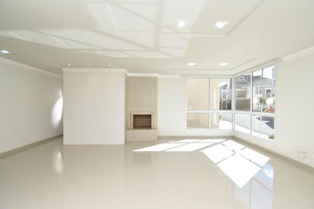 Casa de condomínio à venda com 354m², 4 quartos e 2 vagasSala