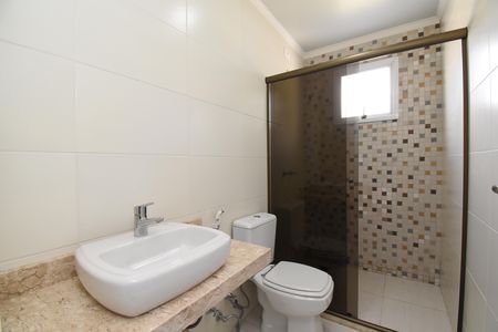 Casa de condomínio à venda com 354m², 4 quartos e 2 vagasBanheiro da Suíte 2