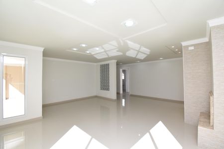 Sala de casa de condomínio à venda com 4 quartos, 354m² em Butiatuvinha, Curitiba