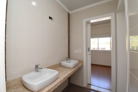 Casa de condomínio à venda com 354m², 4 quartos e 2 vagasBanheiro Demi-Suíte