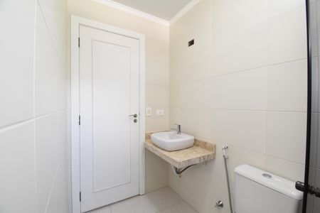 Casa de condomínio à venda com 354m², 4 quartos e 2 vagasBanheiro da Suíte 2