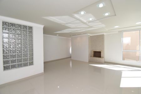 Sala de casa de condomínio à venda com 4 quartos, 354m² em Butiatuvinha, Curitiba
