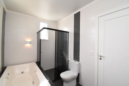 Casa de condomínio à venda com 354m², 4 quartos e 2 vagasSuíte 1