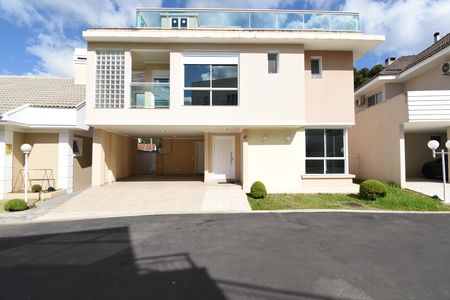 Casa de condomínio à venda com 354m², 4 quartos e 2 vagasFachada