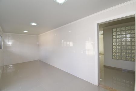 Casa de condomínio à venda com 354m², 4 quartos e 2 vagasCozinha