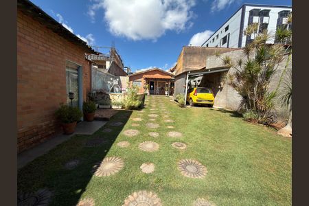 Casa à venda com 150m², 2 quartos e 5 vagas