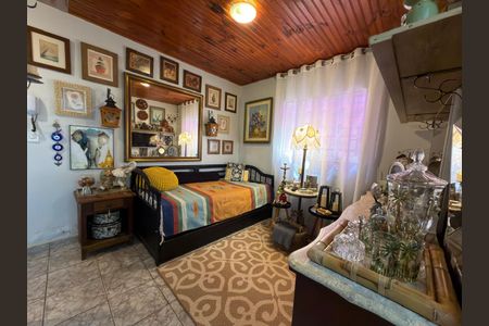 Casa à venda com 150m², 2 quartos e 5 vagas