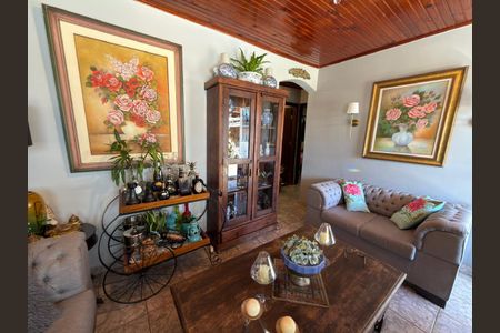 Casa à venda com 150m², 2 quartos e 5 vagas