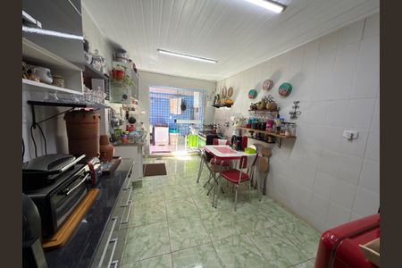 Casa à venda com 150m², 2 quartos e 5 vagas