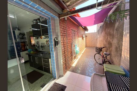 Casa à venda com 150m², 2 quartos e 5 vagas