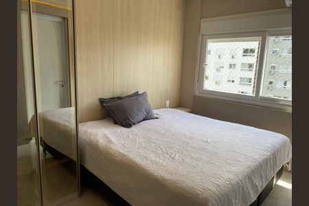 Quarto 2 de apartamento para alugar com 2 quartos, 62m² em Jardim do Salso, Porto Alegre