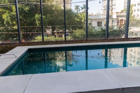 Apartamento para alugar com 28m², 1 quarto e sem vaga Apartamento para alugar com 28m², 1 quarto e sem vagaÁrea Comum - Piscina