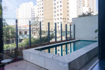 Apartamento para alugar com 28m², 1 quarto e sem vaga Apartamento para alugar com 28m², 1 quarto e sem vagaÁrea Comum - Piscina