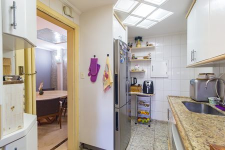 Apartamento à venda com 106m², 3 quartos e 3 vagasCozinha