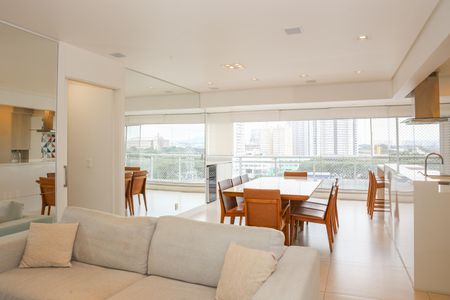 Sala de apartamento à venda com 2 quartos, 93m² em Várzea da Barra Funda, São Paulo