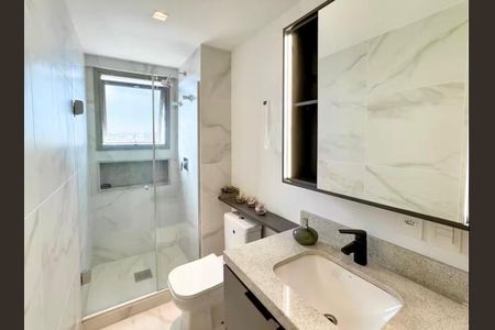 Apartamento à venda com 65m², 2 quartos e 1 vaga Apartamento à venda com 65m², 2 quartos e 1 vagaBanheiro 2