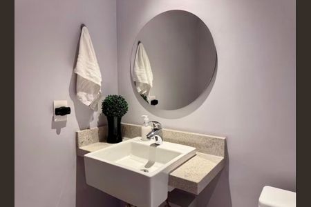 Apartamento à venda com 65m², 2 quartos e 1 vaga Apartamento à venda com 65m², 2 quartos e 1 vagaBanheiro 1