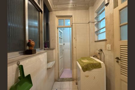Apartamento à venda com 69m², 2 quartos e sem vaga Apartamento à venda com 69m², 2 quartos e sem vagaÁrea de serviço
