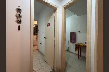 Apartamento à venda com 69m², 2 quartos e sem vaga Apartamento à venda com 69m², 2 quartos e sem vagaBanheiro social - corredor
