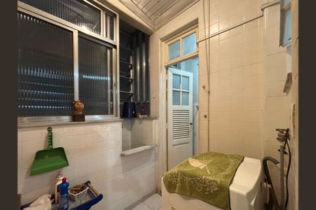 Apartamento à venda com 69m², 2 quartos e sem vaga Apartamento à venda com 69m², 2 quartos e sem vagaÁrea de serviço