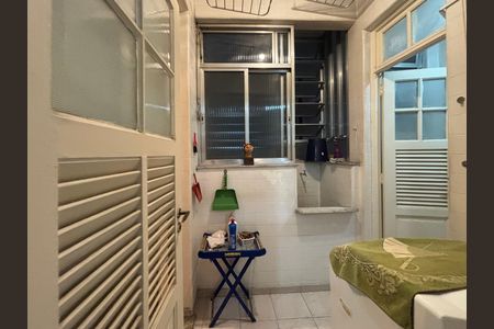 Apartamento à venda com 69m², 2 quartos e sem vaga Apartamento à venda com 69m², 2 quartos e sem vagaÁrea de serviço