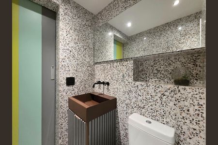 Studio para alugar com 47m², 1 quarto e 1 vaga Studio para alugar com 47m², 1 quarto e 1 vagaBanheiro