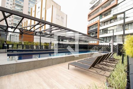 Studio para alugar com 47m², 1 quarto e 1 vaga Studio para alugar com 47m², 1 quarto e 1 vagaÁrea comum - Piscina