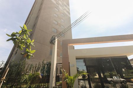 Apartamento para alugar com 42m², 2 quartos e 1 vaga Apartamento para alugar com 42m², 2 quartos e 1 vagaFachada