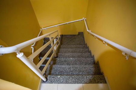 Apartamento para alugar com 50m², 2 quartos e 1 vagaEscada