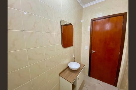 Casa para alugar com 250m², 3 quartos e 2 vagas Casa para alugar com 250m², 3 quartos e 2 vagasBanheiro 1