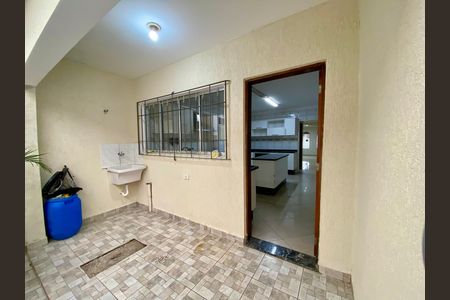 Casa para alugar com 250m², 3 quartos e 2 vagas Casa para alugar com 250m², 3 quartos e 2 vagasÁrea de Serviço