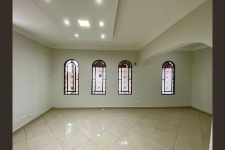 Casa para alugar com 3 quartos, 250m² em Parque Continental I, Guarulhos