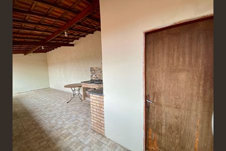 Casa para alugar com 250m², 3 quartos e 2 vagas Casa para alugar com 250m², 3 quartos e 2 vagasTerraço