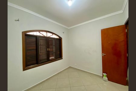 Casa para alugar com 250m², 3 quartos e 2 vagas Casa para alugar com 250m², 3 quartos e 2 vagasQuarto 2
