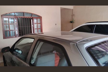 Casa para alugar com 180m², 3 quartos e 1 vaga Casa para alugar com 180m², 3 quartos e 1 vagaGaragem